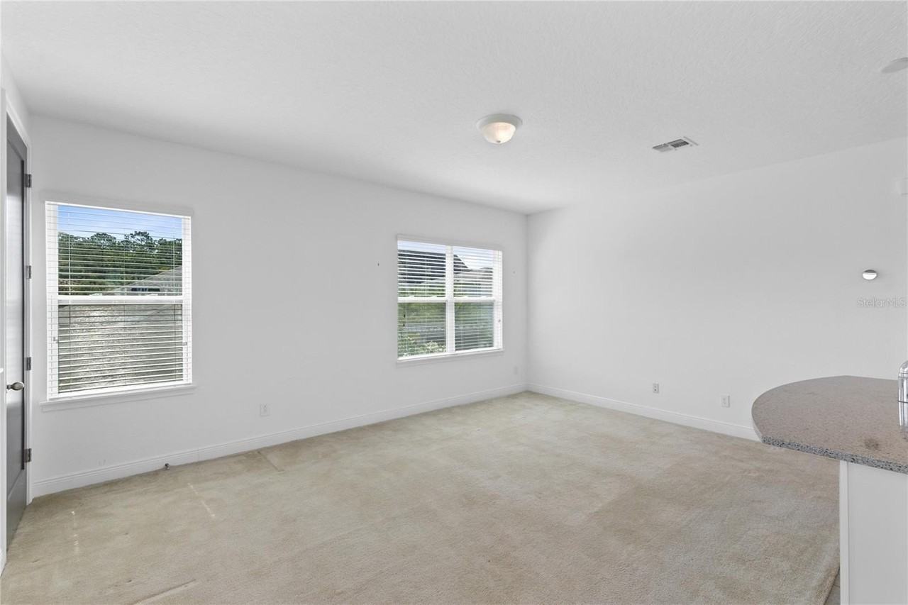 13153 Lessing Ave - Photo 5 of 19