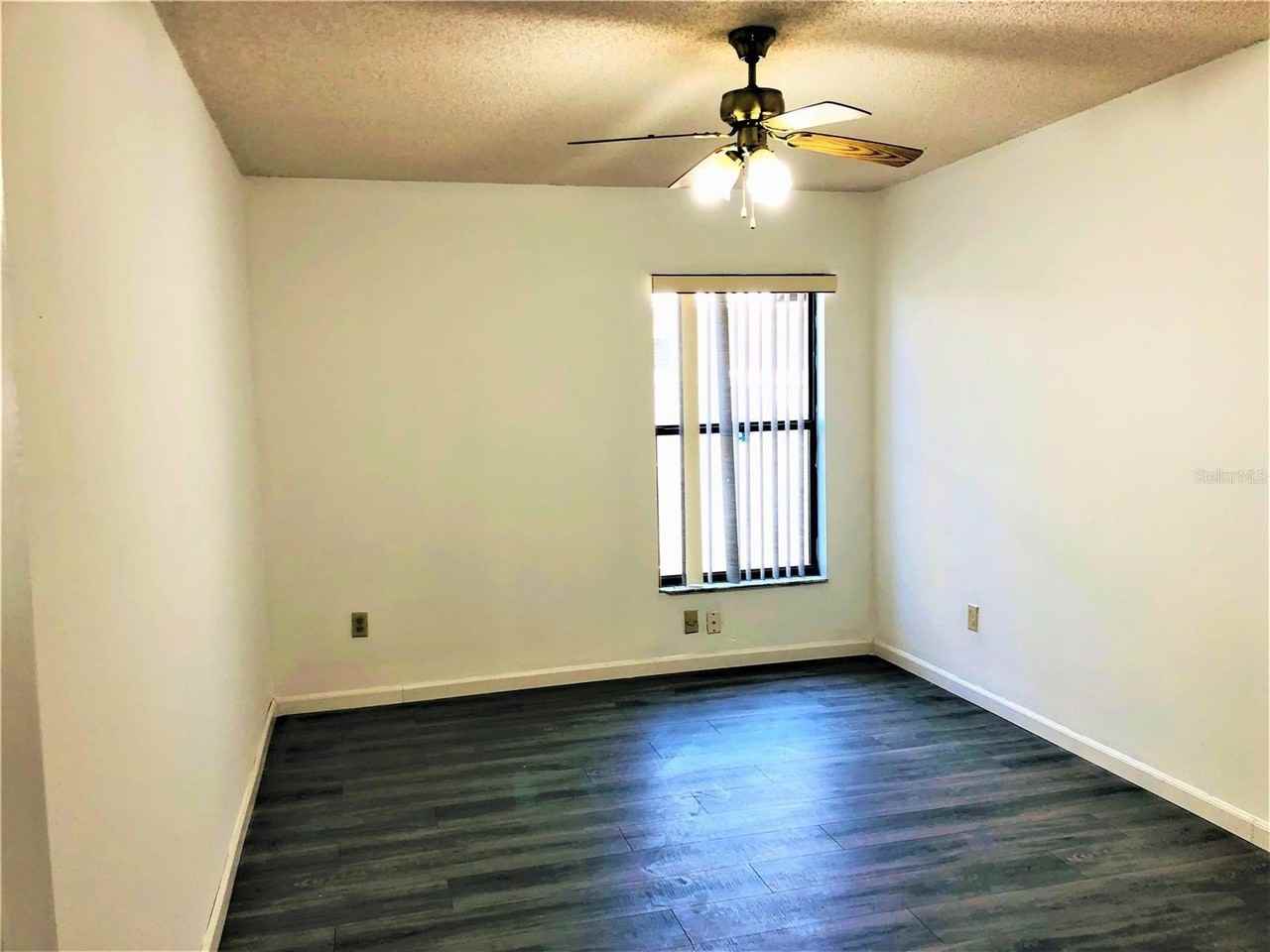1005 Aviles Ct - Photo 4 of 10