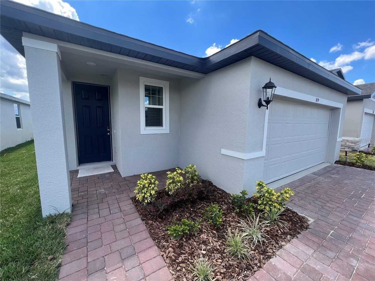 3079 Laurel Oak Ln - Photo 2 of 20