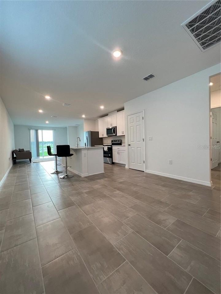 3079 Laurel Oak Ln - Photo 6 of 20