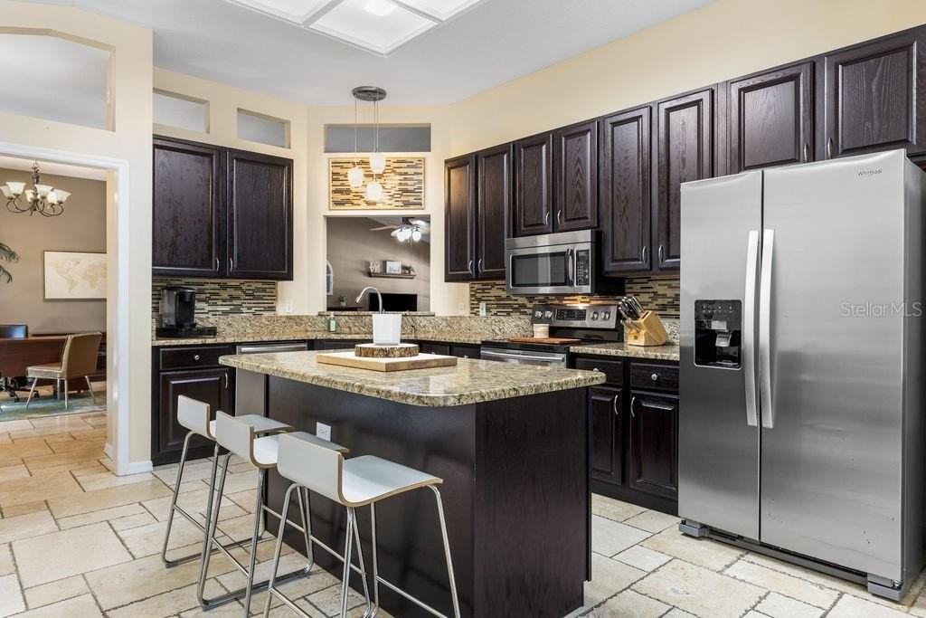 11634 Nellie Oaks Bnd - Photo 7 of 37
