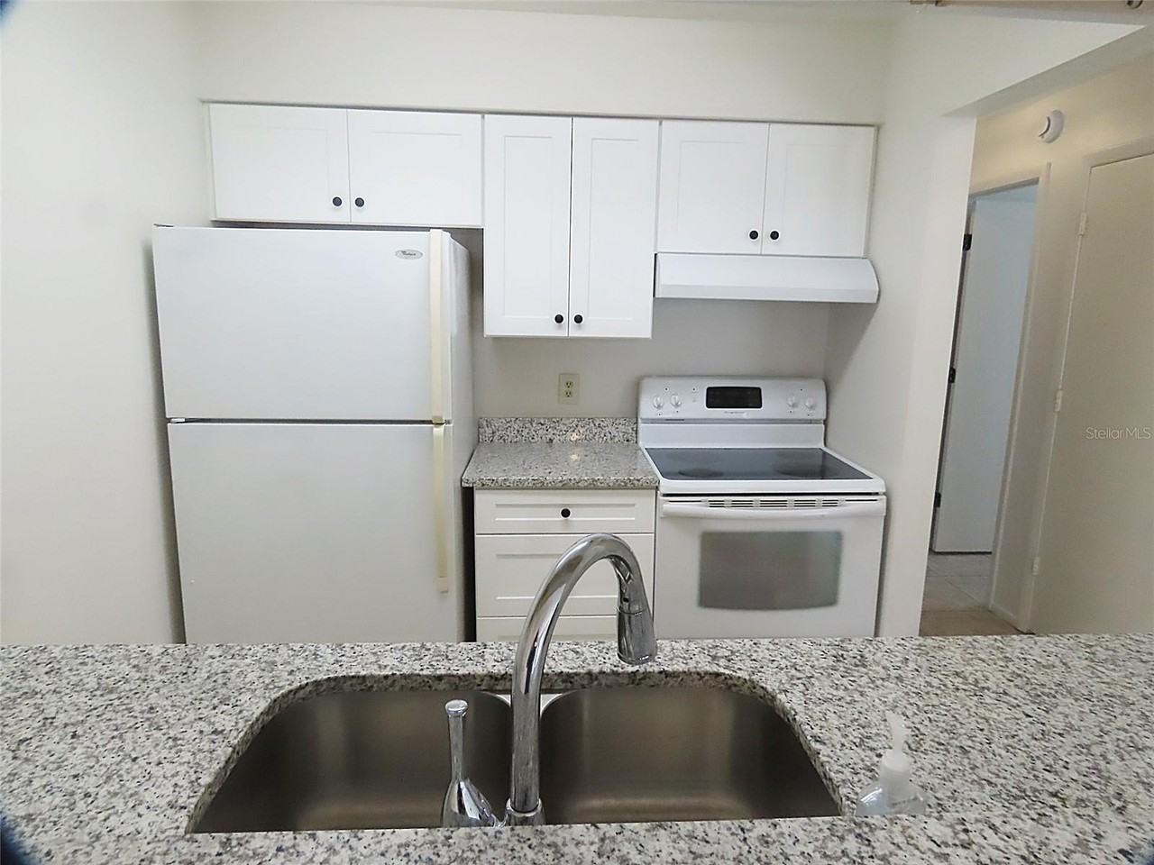 104 Northlake Dr #104 - Photo 6 of 21
