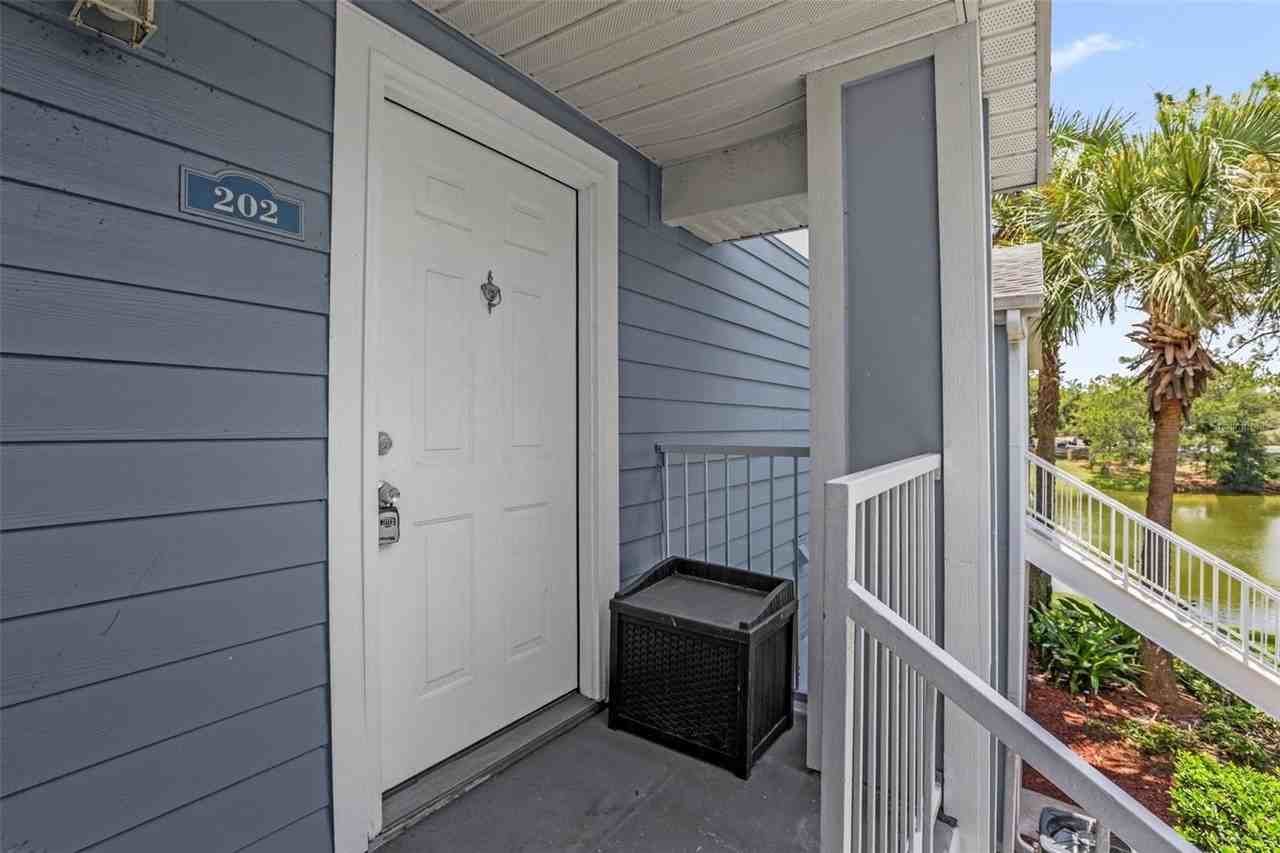 2508 Grassy Point Dr #202 - Photo 4 of 18