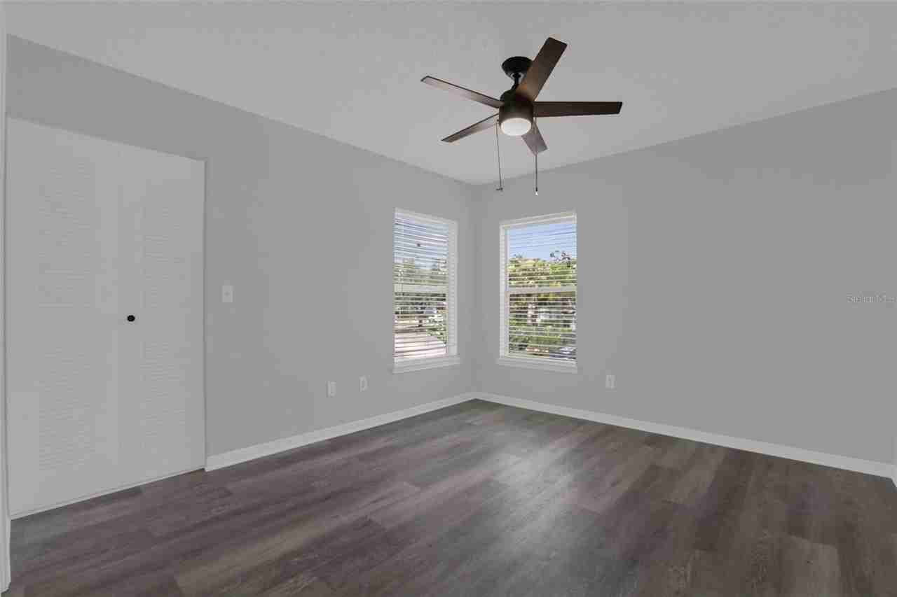 2508 Grassy Point Dr #202 - Photo 5 of 18