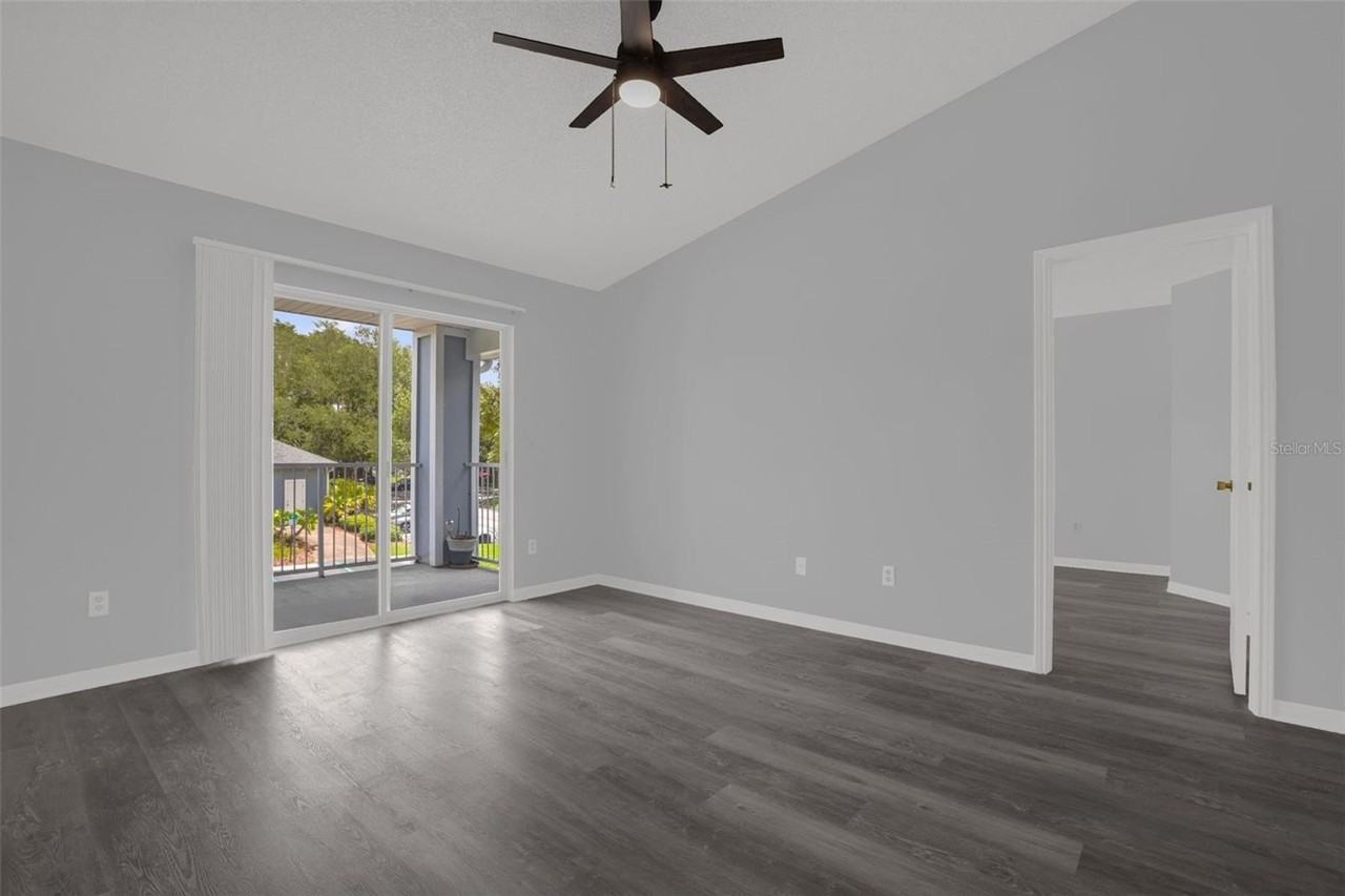 2508 Grassy Point Dr #202 - Photo 6 of 18