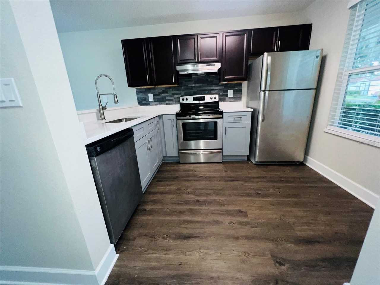 2556 Woodgate Blvd #103 - Photo 4 of 24