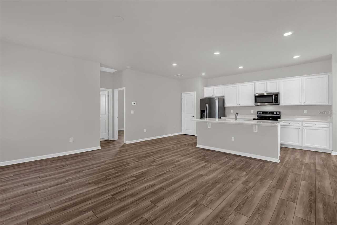 3034 Prospect Trl - Photo 5 of 32