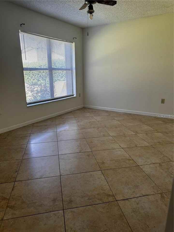 3100 S Semoran Blvd #11 - Photo 6 of 18