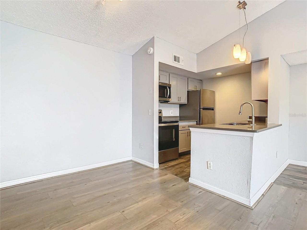 5144 Conroy Rd #35 - Photo 5 of 40