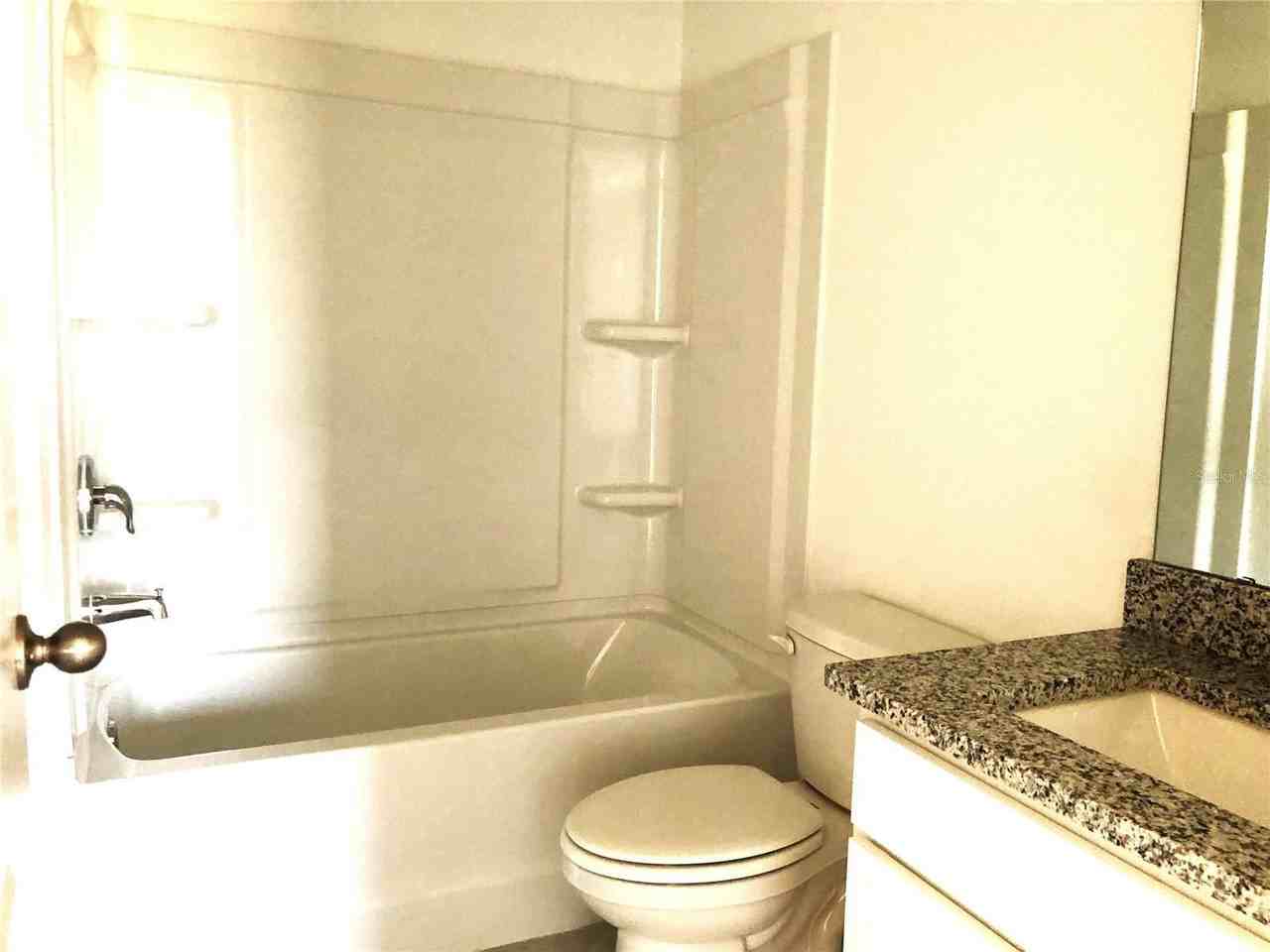 1314 Dalkeith Cv - Photo 4 of 23