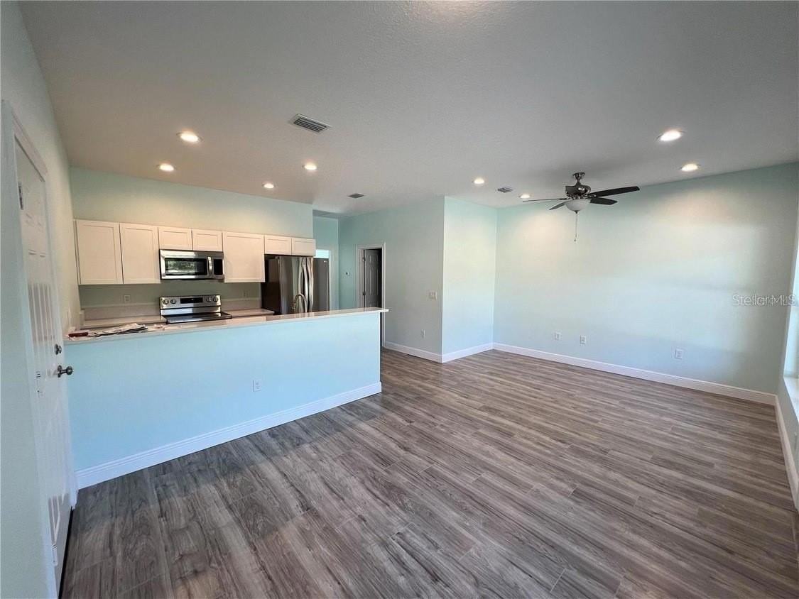 1418 N Orange St - Photo 5 of 12