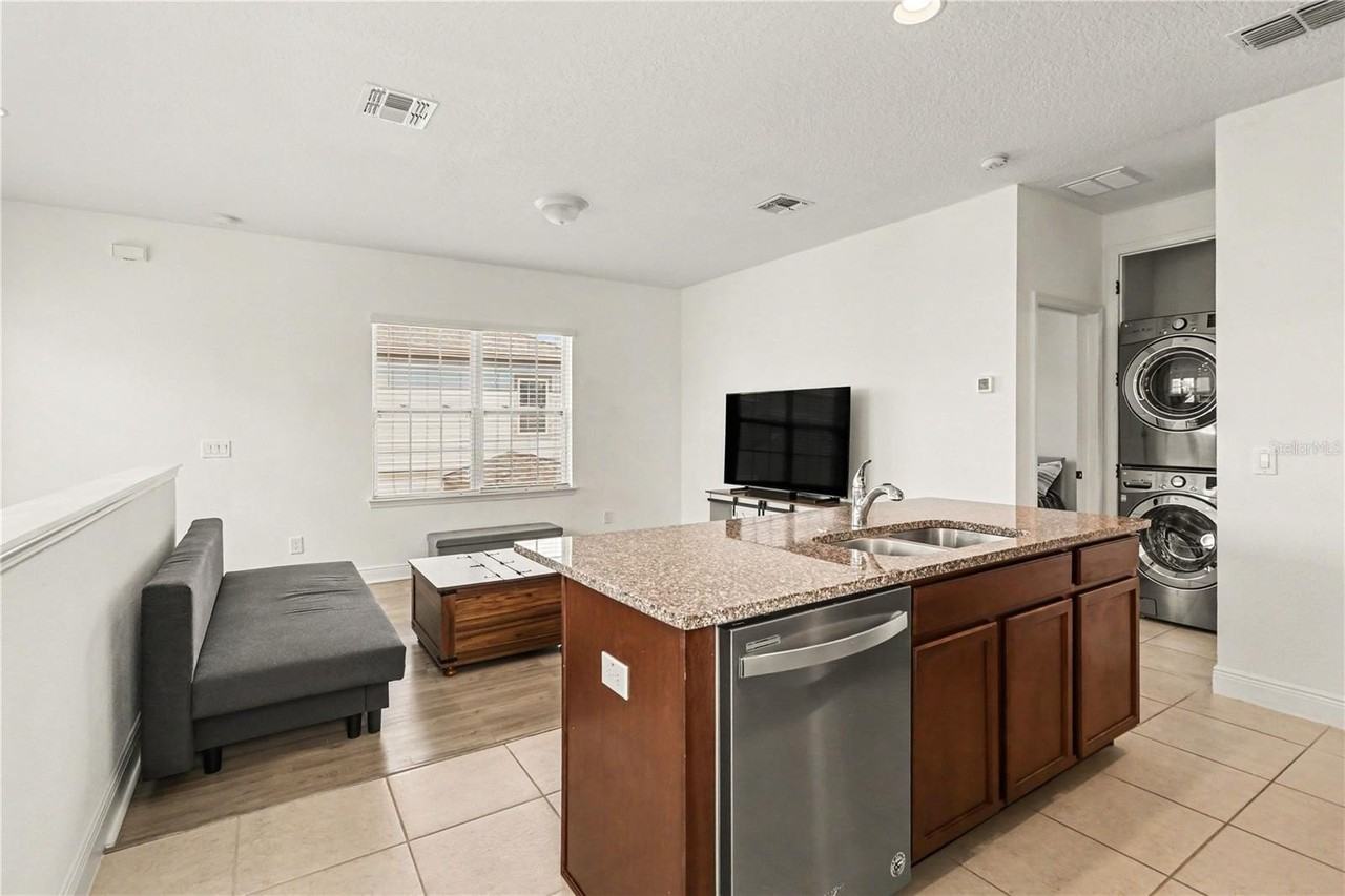 8274R Nemours Pkwy - Photo 4 of 11