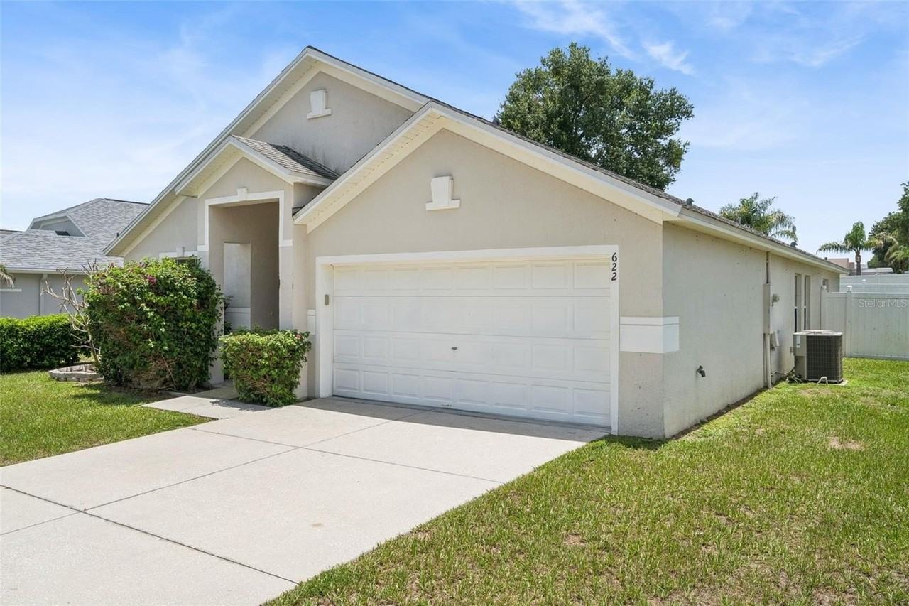 622 Delancey Dr - Photo 2 of 19