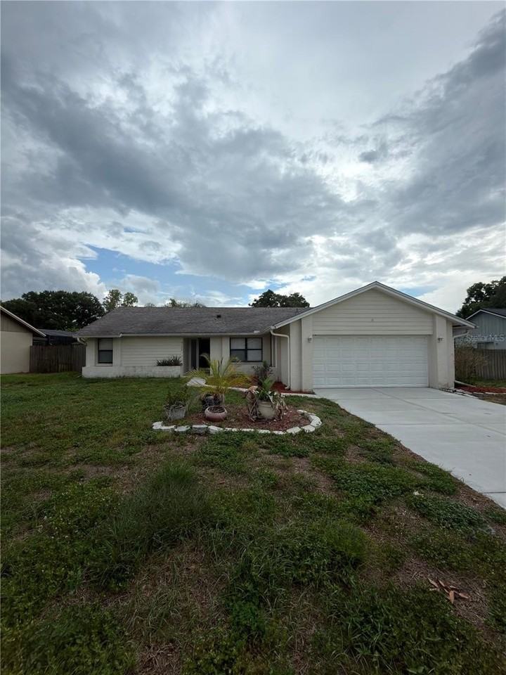 9142 Sabal Palm Cir
