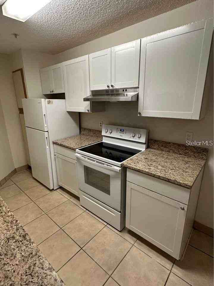976 Leeward Pl #103 - Photo 6 of 15