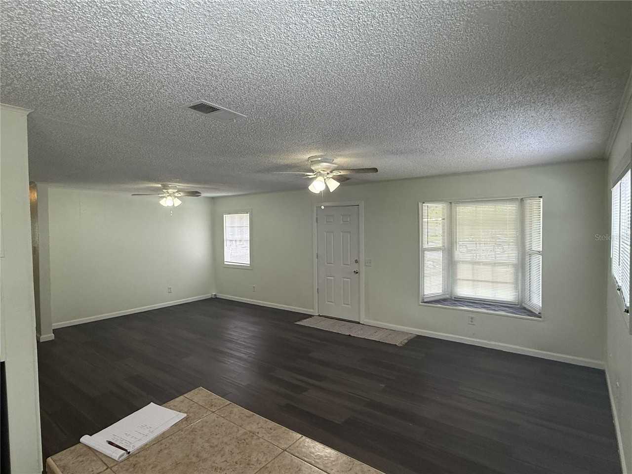 102 Grove St - Photo 3 of 17