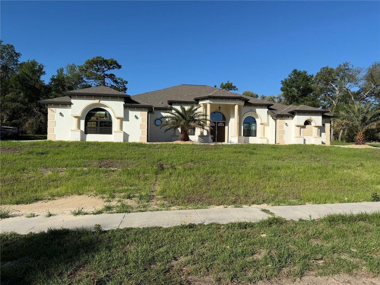 5780 N Lena Dr