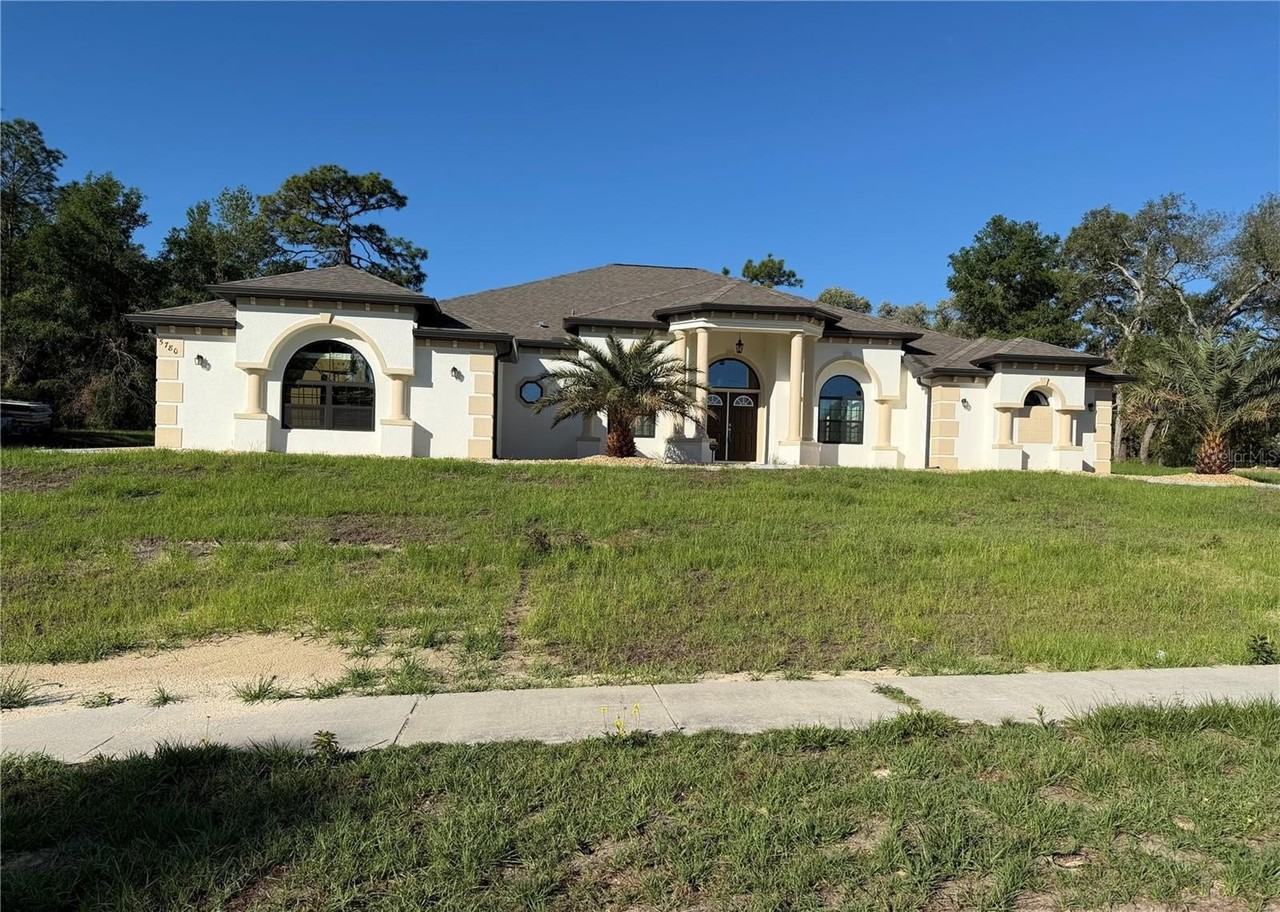 5780 N Lena Dr - Photo 2 of 47
