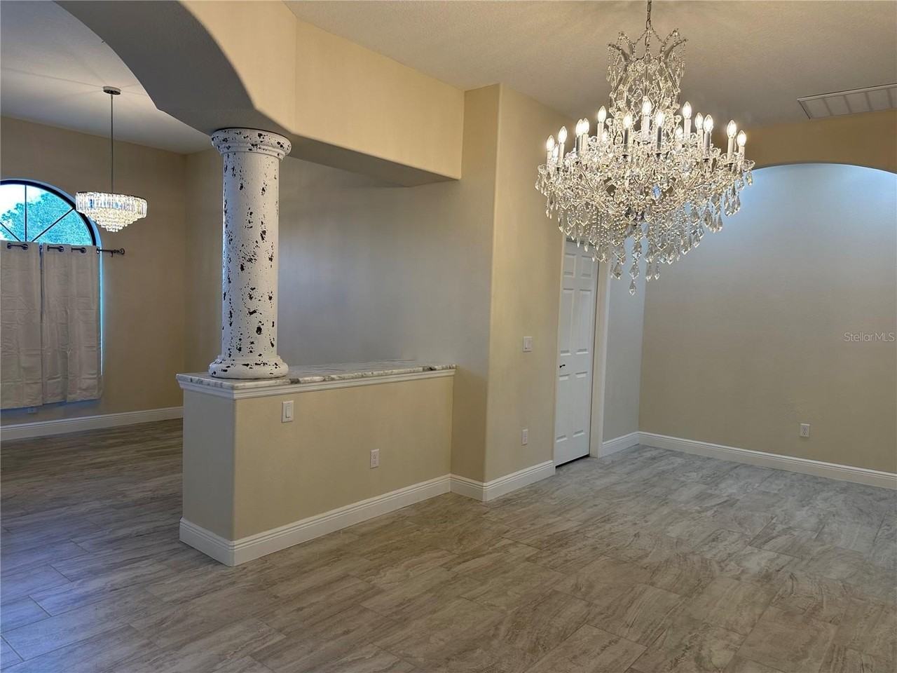 5780 N Lena Dr - Photo 5 of 47