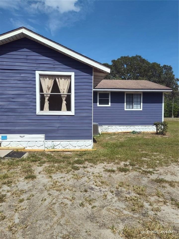 140 Bay Rd - Photo 4 of 22