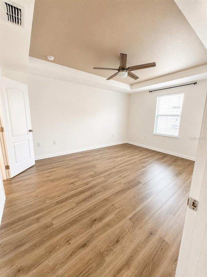 433 Sardinia Cir - Photo 6 of 10