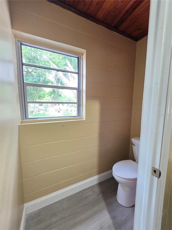 1818 Minnesota Ave #B - Photo 7 of 9