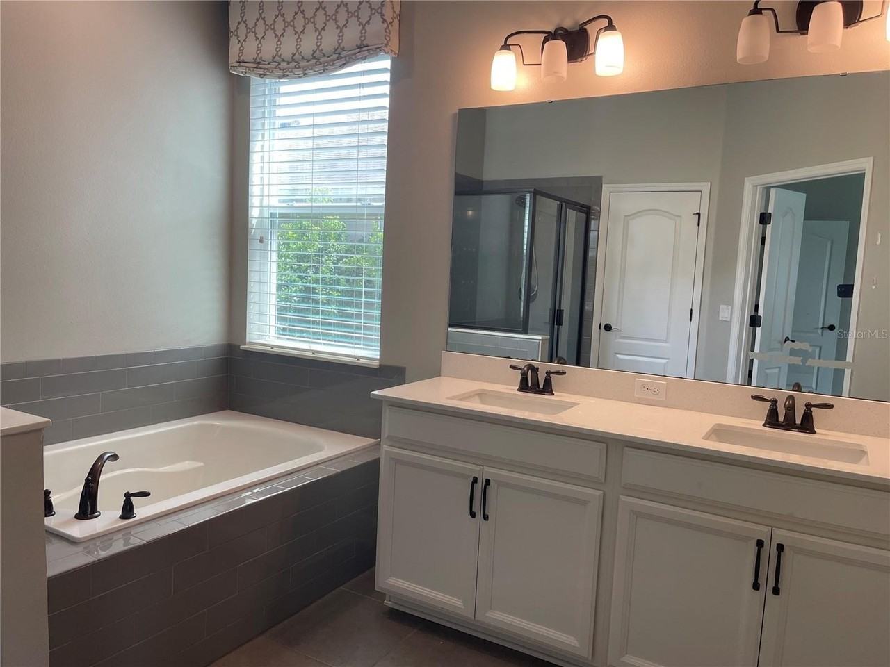 3560 Pixie Ln - Photo 4 of 50