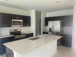 1738 Foreman Rd - Photo 3 of 15