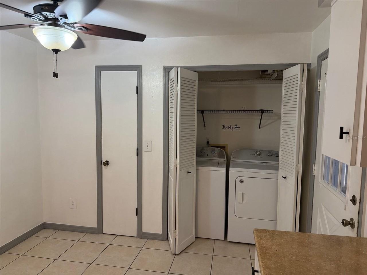 2802 7th St - Photo 3 of 25