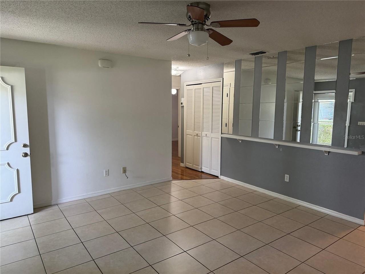 2802 7th St - Photo 7 of 25