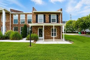 featured image of 5850 Cypress Gardens Blvd #608