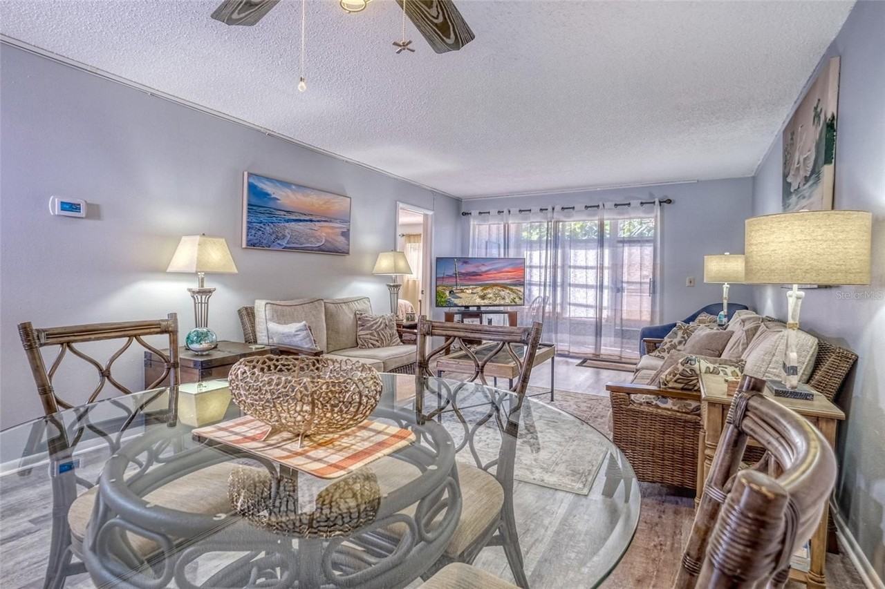 13714 Mission Oaks Blvd #13714 - Photo 3 of 24