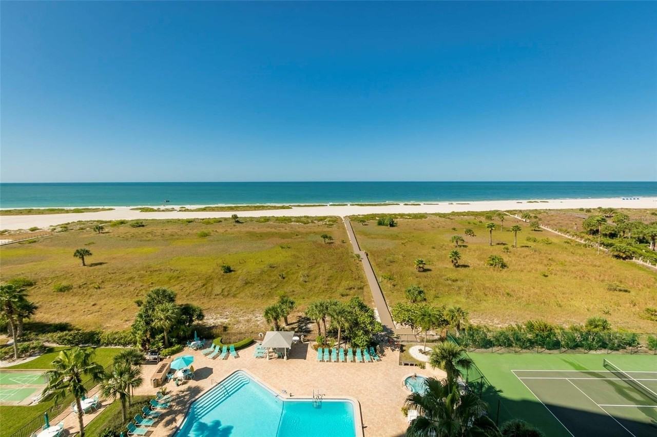 1230 Gulf Blvd #903