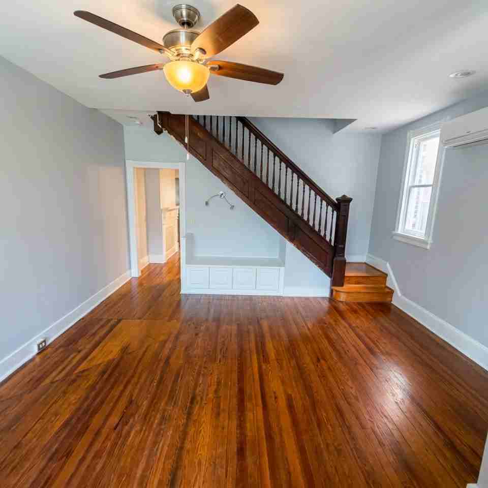 312 E 3rd St #1 - Photo 5 of 15