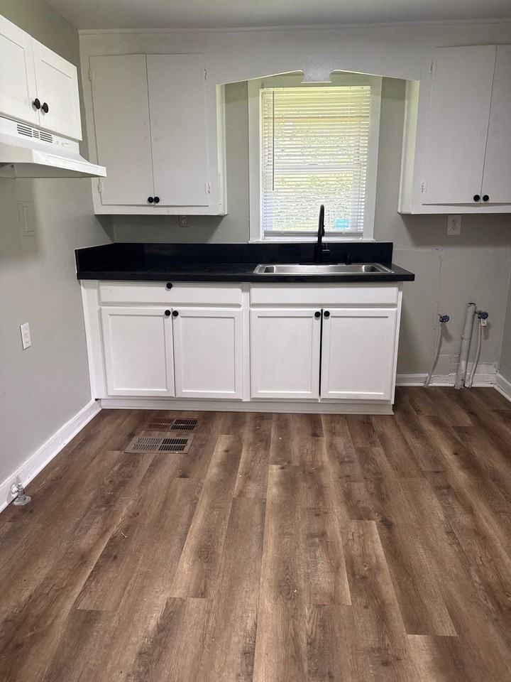 55 Adkins Cir #1 - Photo 2 of 10
