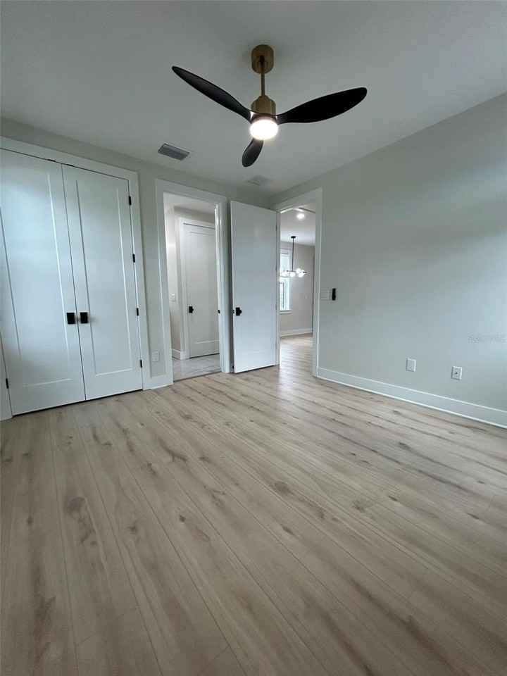 468 44th Ave N #1-2 - Photo 7 of 12