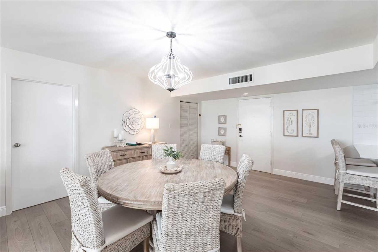 1055 W Peppertree Dr #106AA - Photo 6 of 22
