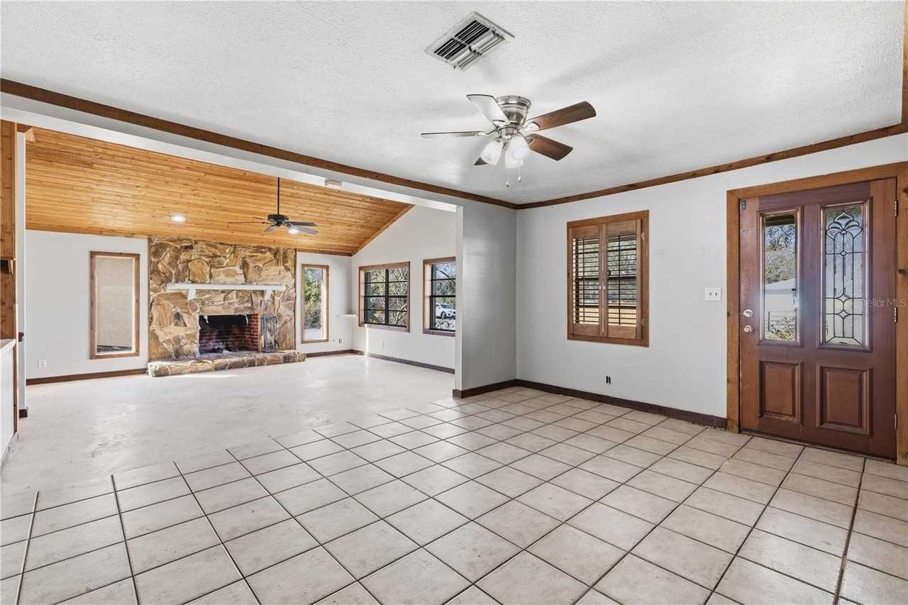 10301 Trail Ridge Ln - Photo 6 of 35