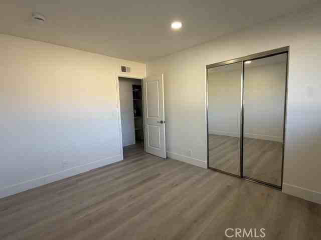 15662 Pacific St - Photo 3 of 8