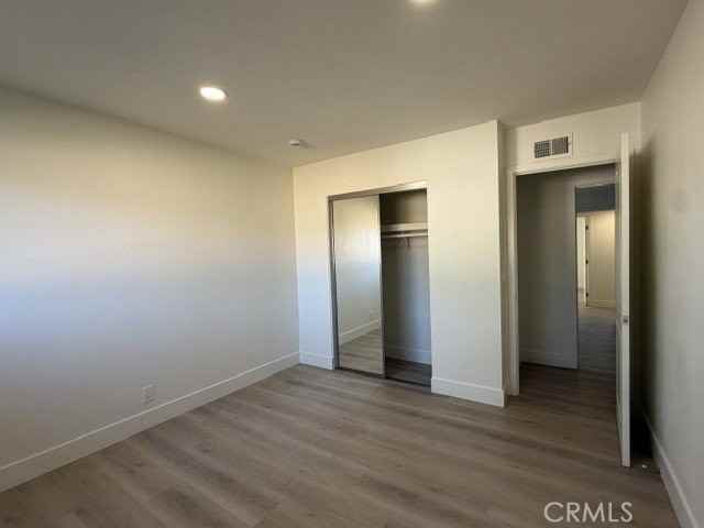 15662 Pacific St - Photo 4 of 8
