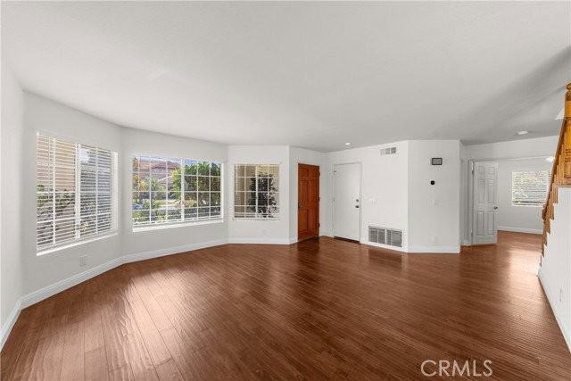 17255 Orangewood Ln - Photo 2 of 8