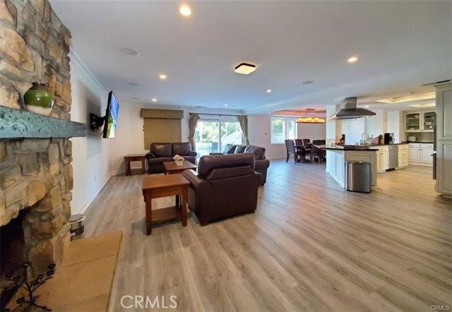 18684 Santa Ramona St - Photo 2 of 8