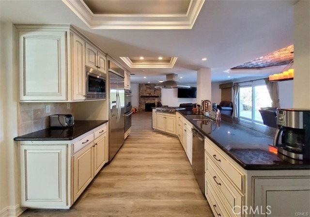 18684 Santa Ramona St - Photo 4 of 8