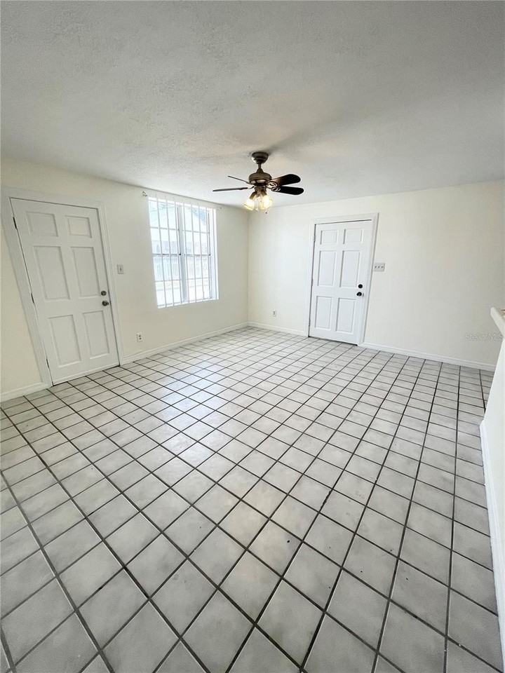 2916 N 16th St #1 - Photo 5 of 16