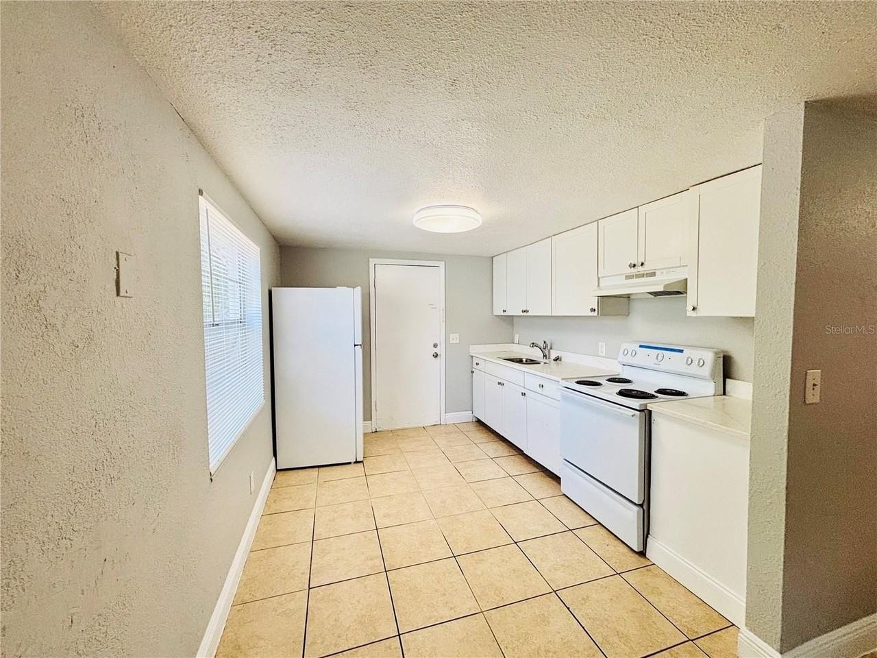11733 N 12th St #L - Photo 3 of 22