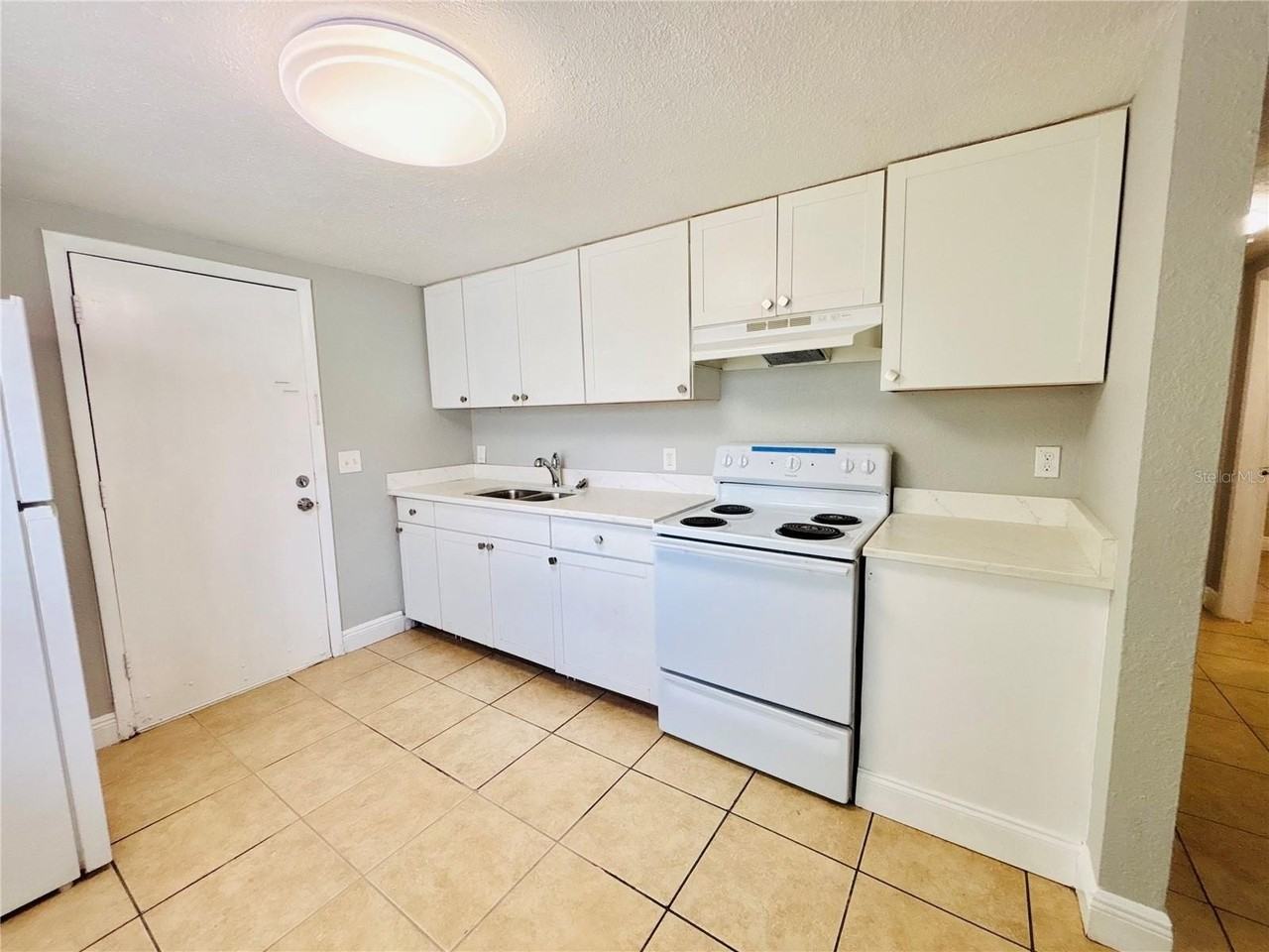 11733 N 12th St #L - Photo 5 of 22