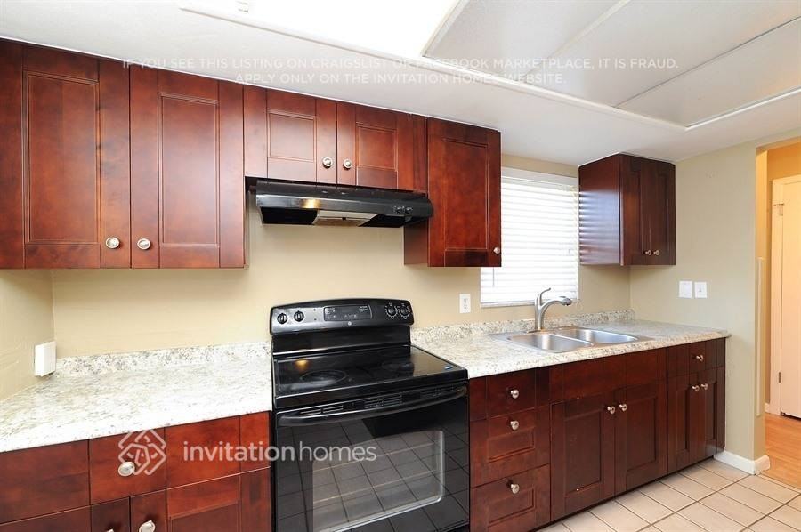 6164 35th Ave N - Photo 5 of 20