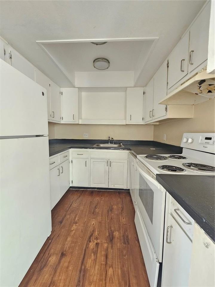 7611 Paula Dr #5 - Photo 5 of 15