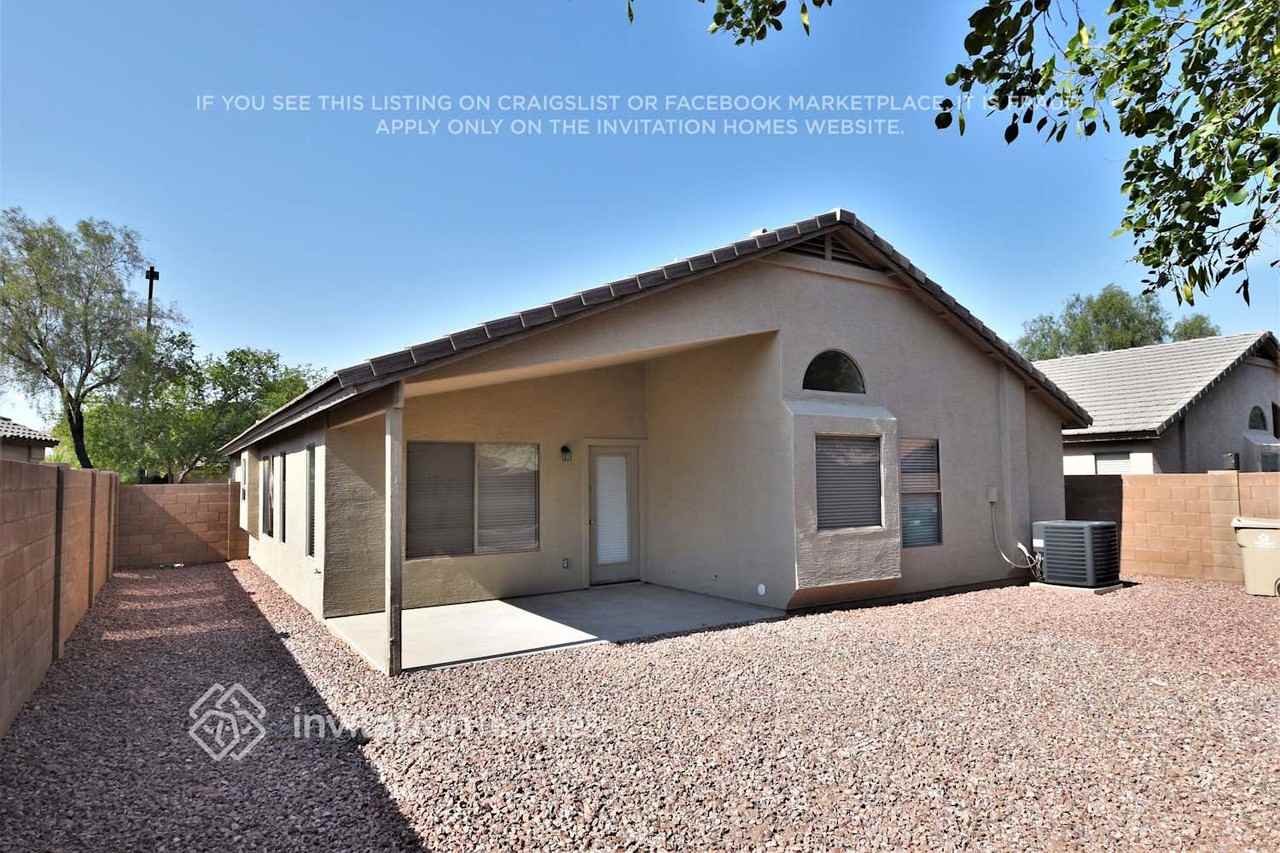 12439 W Rancho Dr - Photo 6 of 7