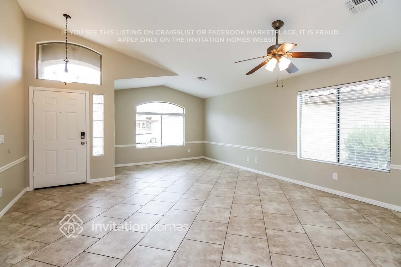 29821 N Broken Shale Dr - Photo 3 of 21